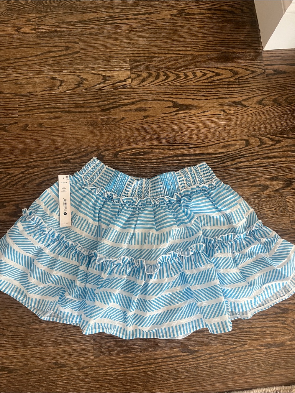 NWT women’s Ruffled Aqua Skirt, size M